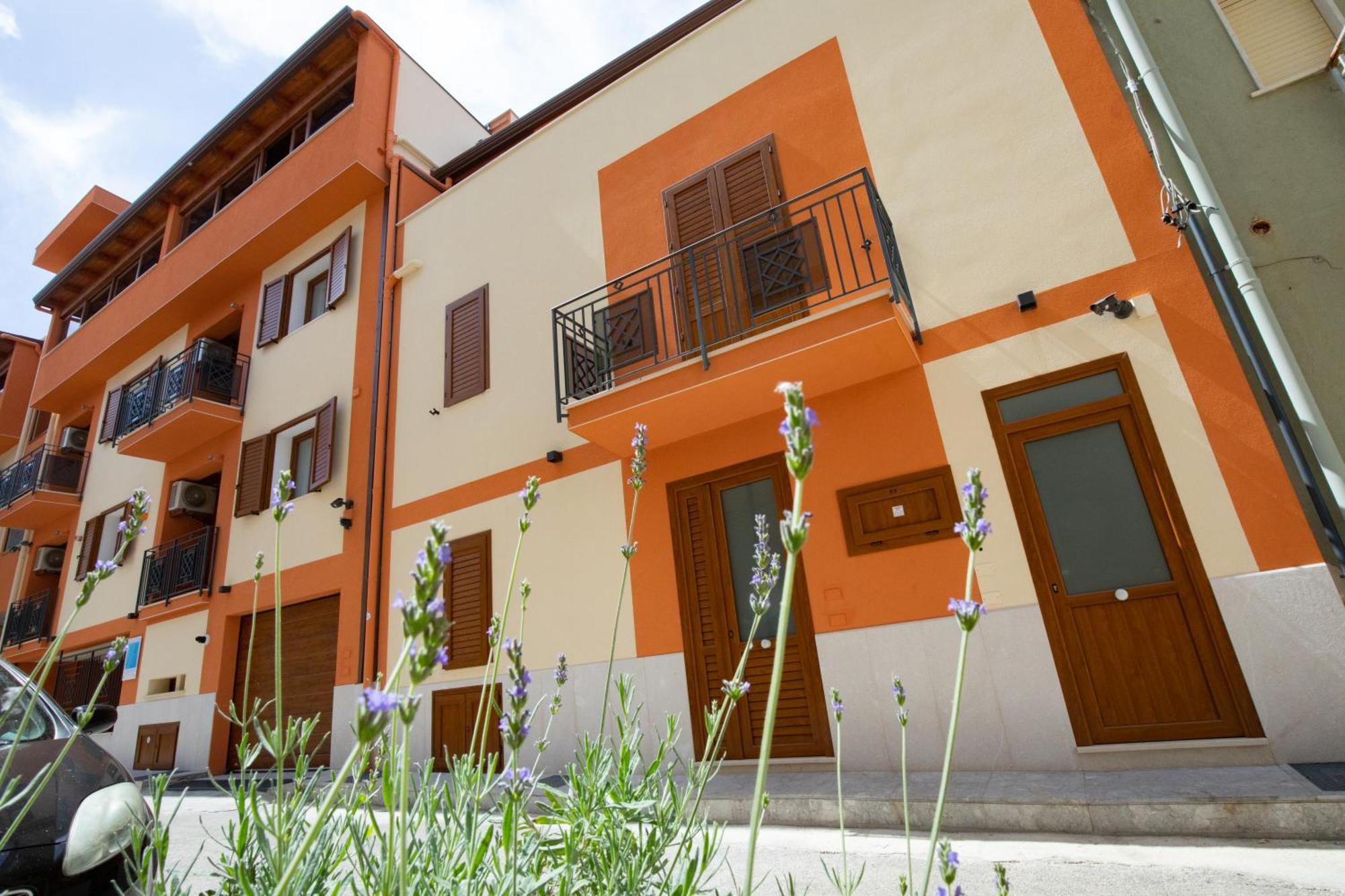 Azzurra Apartments Балестрате Экстерьер фото