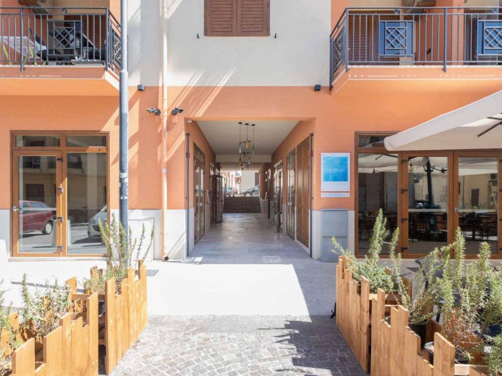 Azzurra Apartments Балестрате Экстерьер фото