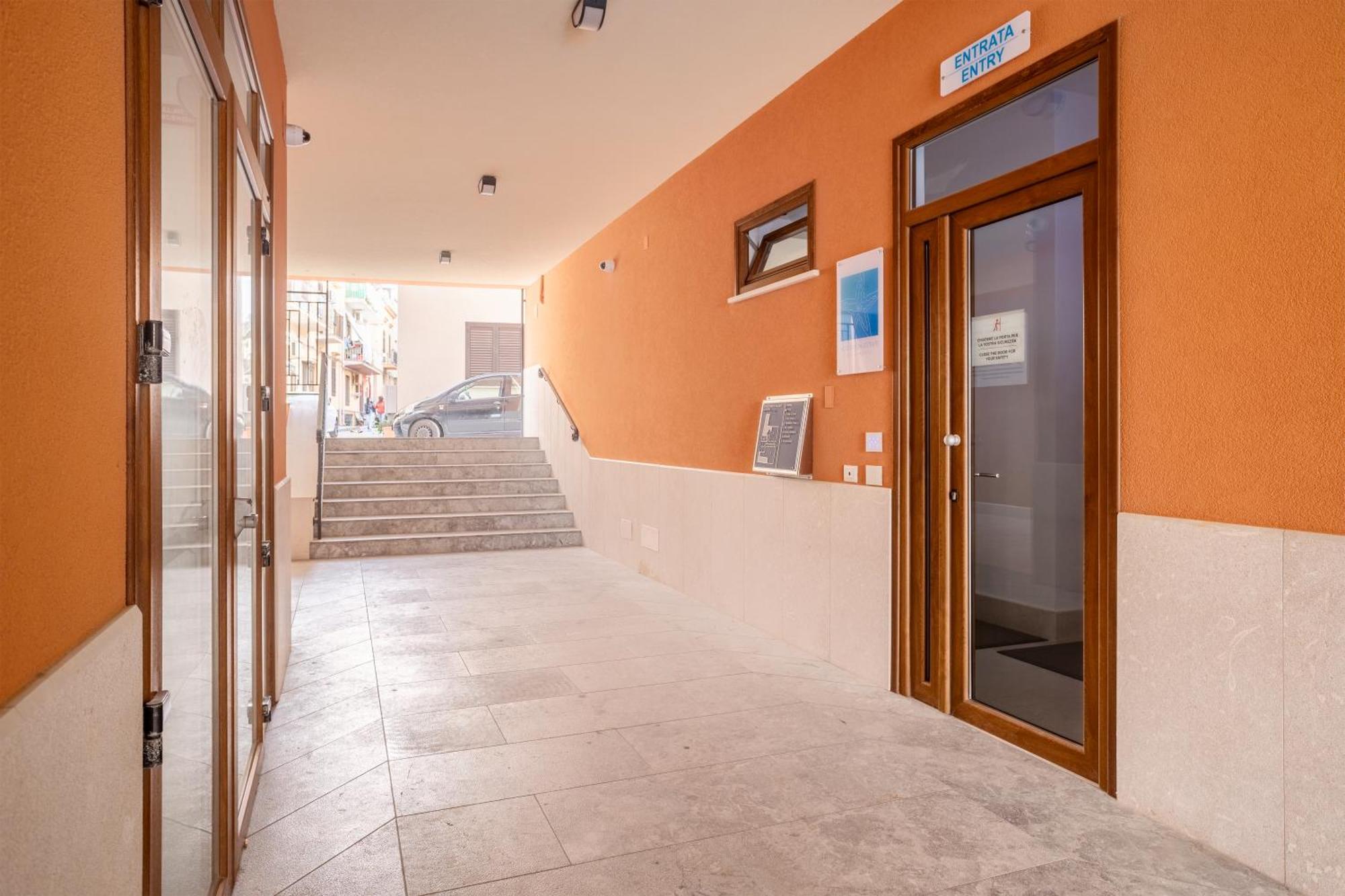 Azzurra Apartments Балестрате Экстерьер фото