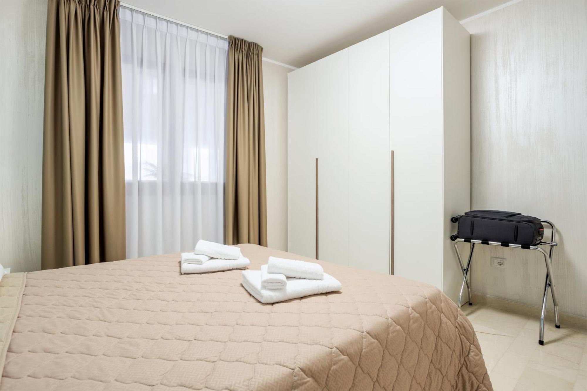Azzurra Apartments Балестрате Экстерьер фото