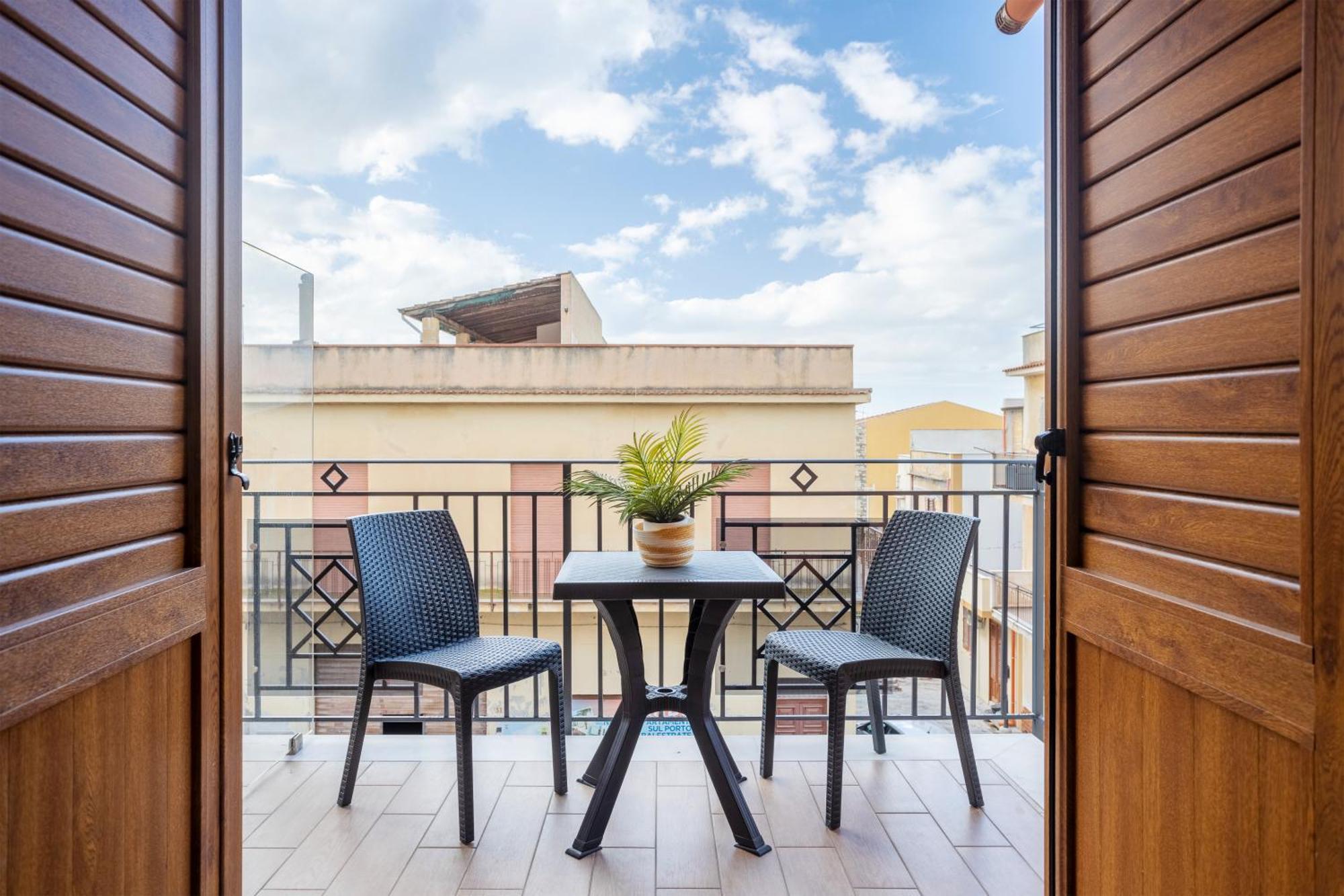 Azzurra Apartments Балестрате Экстерьер фото