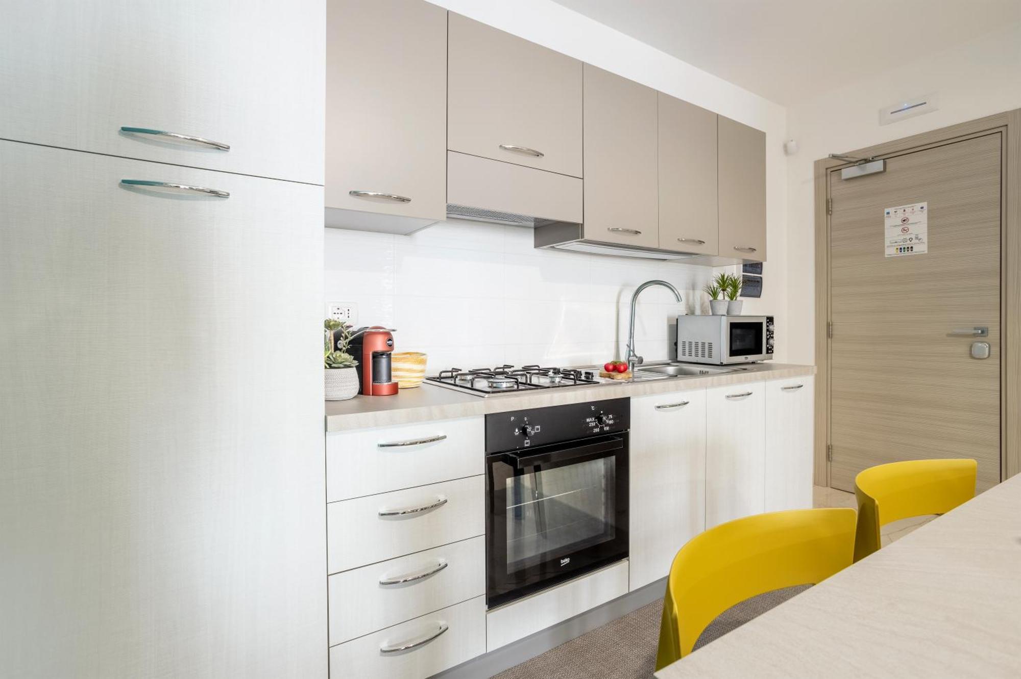 Azzurra Apartments Балестрате Экстерьер фото