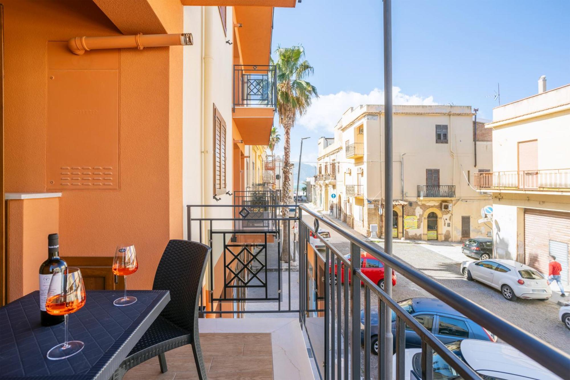 Azzurra Apartments Балестрате Экстерьер фото